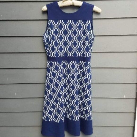 Lands End Navy/white Geometric dress with Front Pockets Size 8 - Picture 1 of 5